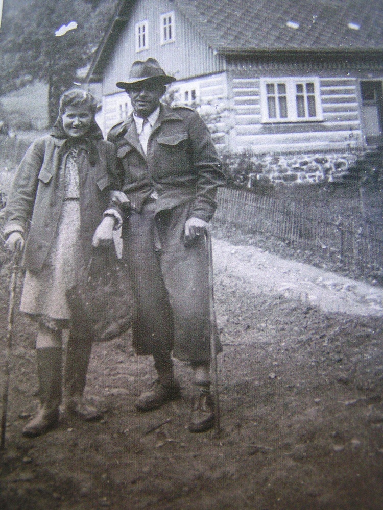 Babička a děda Paterovi