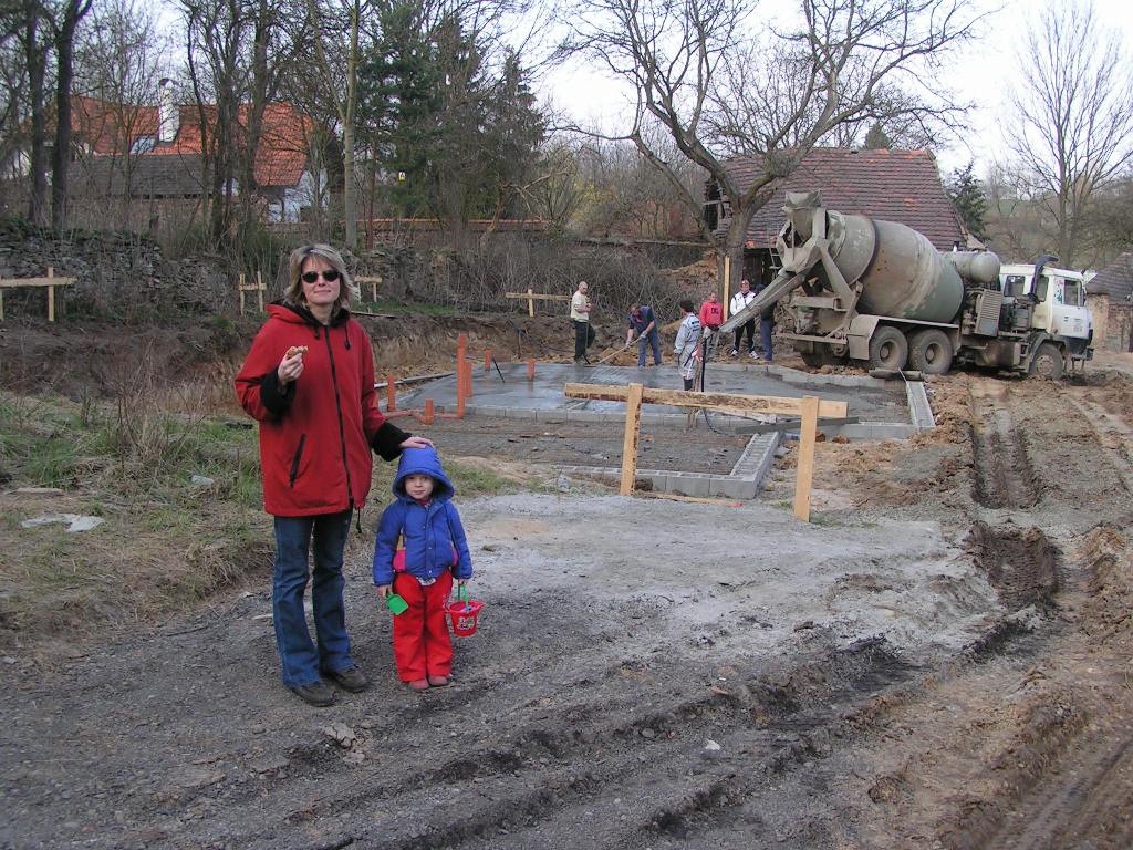 mami, já jim jdu pomoct